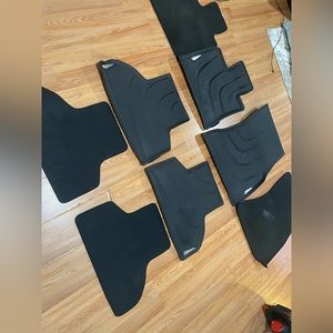AUTH BMW X5 ALL WEATHER FLOOR MATS (FULL SET)